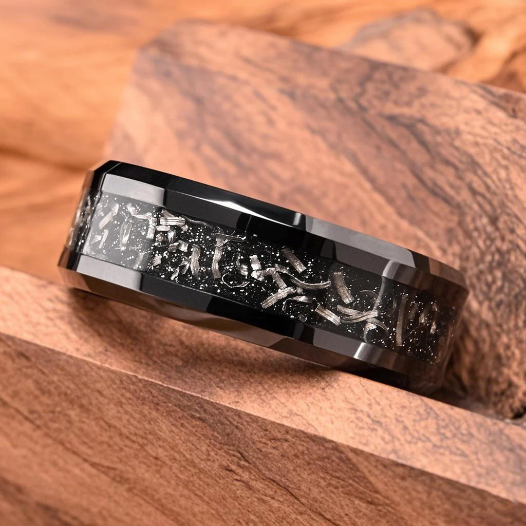 Bague de mariage noire en tungstène et météorite