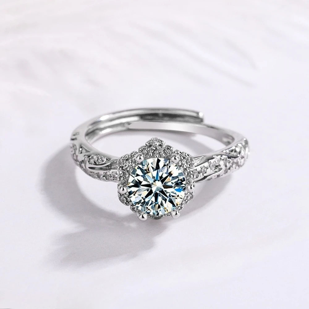 Bague de fiançailles simple en argent 925 et moissanite