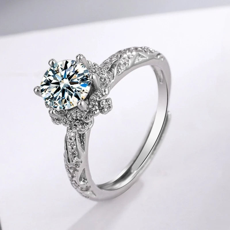 Bague de fiançailles simple en argent 925 et moissanite