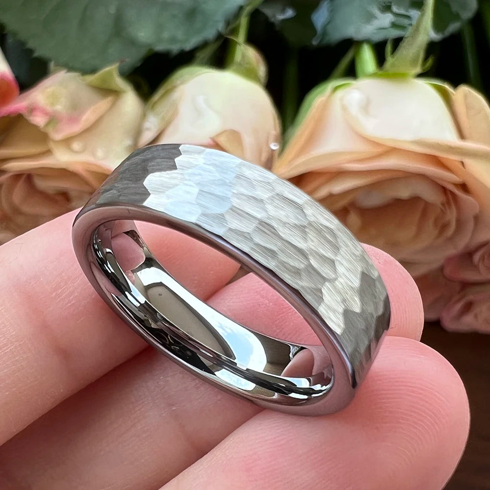 Alliance marteleé en tungstène doré 6 mm