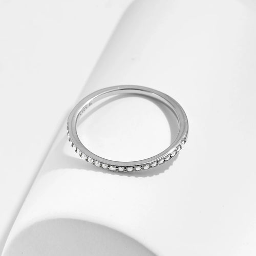 Alliance éternité simple en argent et moissanite Modian