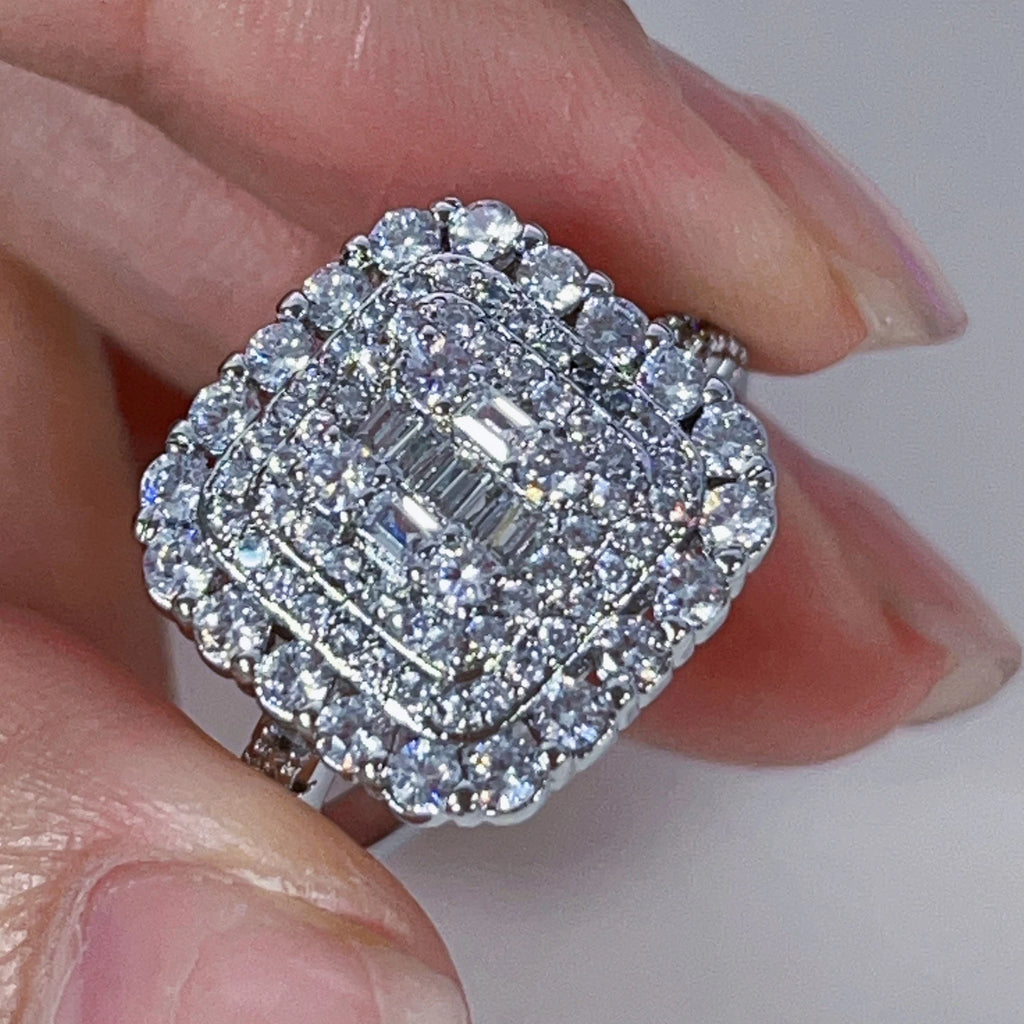 Bague de luxe multi-halo en argent et moissanite Similanka